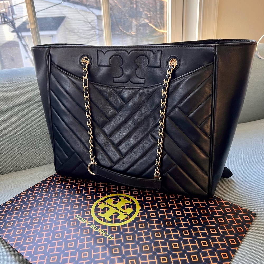 Tory Burch Alexa Flat Tote